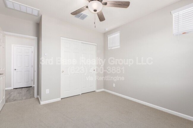 Building Photo - 21242 W Wilshire Dr