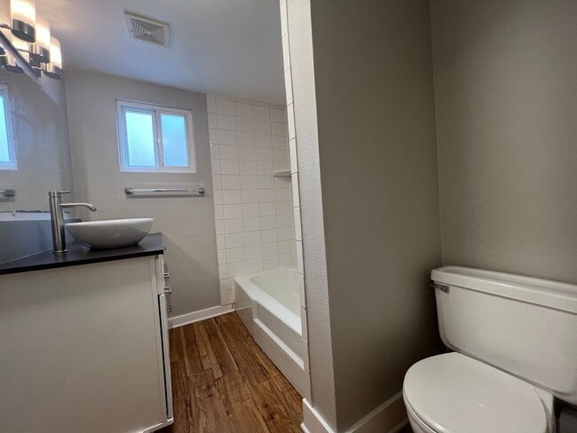 Building Photo - Ponderosa1104 (KC-KS)