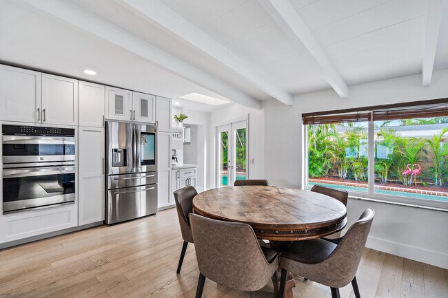 Building Photo - 428 Ebbtide Dr