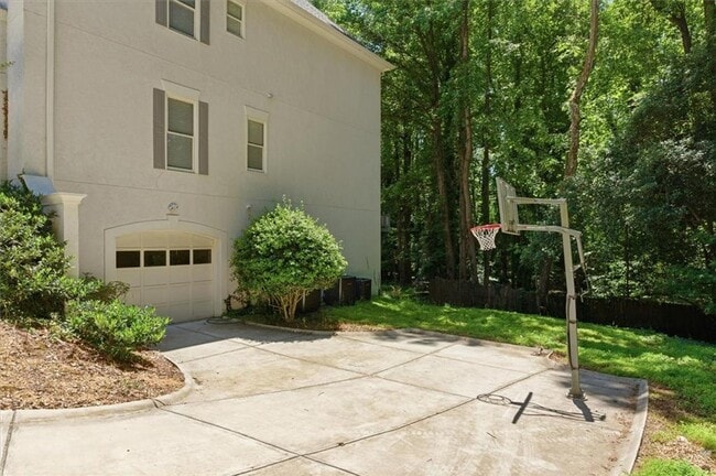 Building Photo - 1247 Manor Oaks Ct