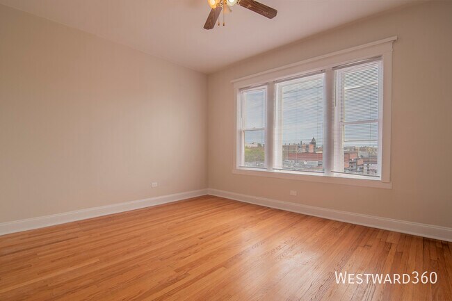 Building Photo - 1548 N Homan Ave.