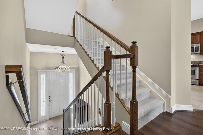 Building Photo - 803 del Sol Cir