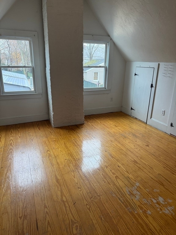 Building Photo - 967 Bedford St