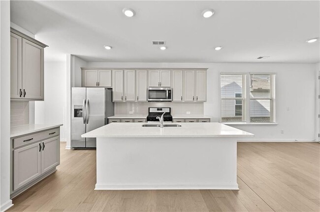 Building Photo - 4541 Encore Blvd