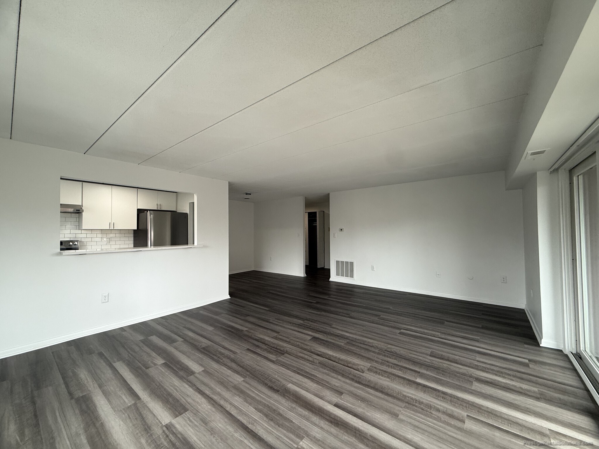 Building Photo - 21 Hill Rd