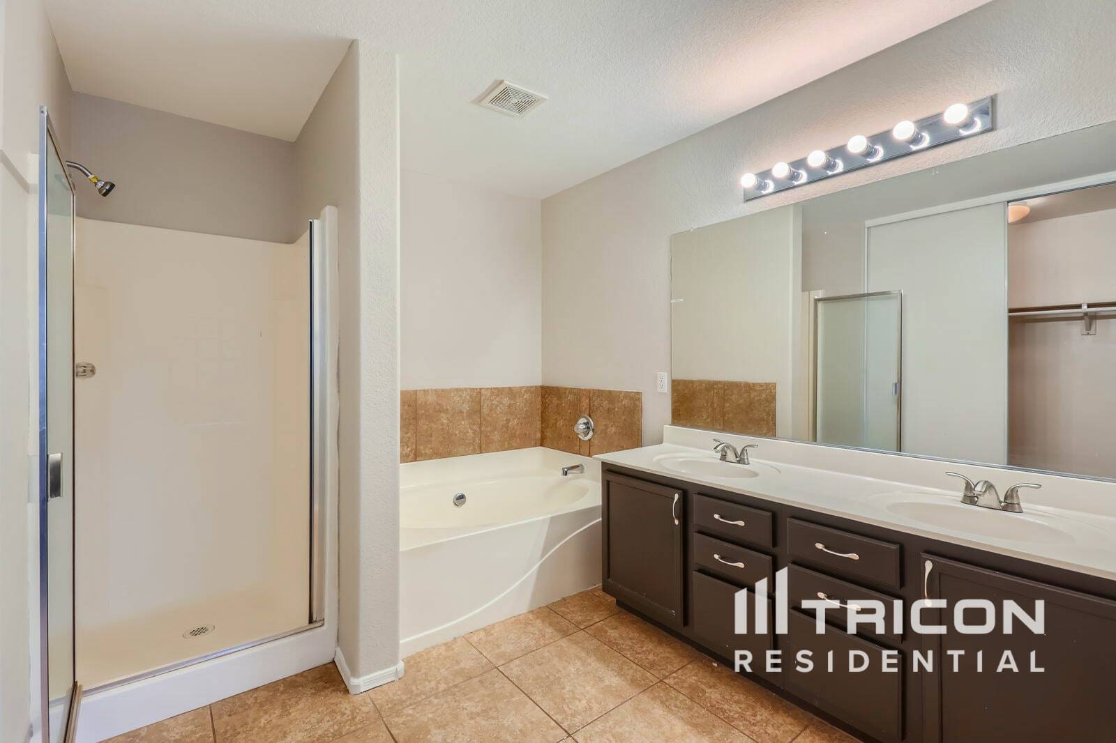 Building Photo - 15923 N 169th Dr