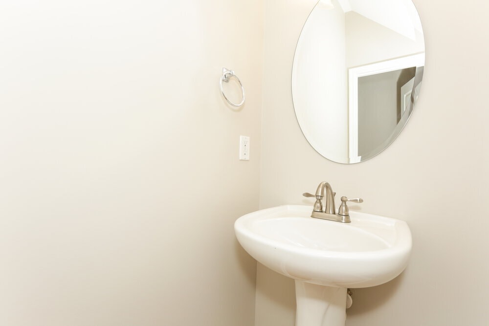 Building Photo - 2542 Carmathen Rd