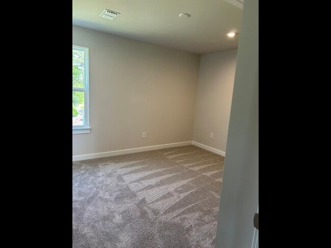 Building Photo - 2733 Rowyn St