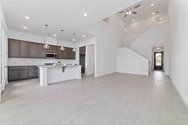 Building Photo - 6559 Scarlet Pond Ln
