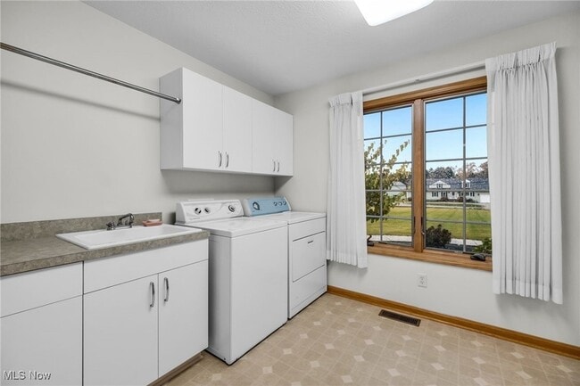 Building Photo - 2366 Stony Hill Rd