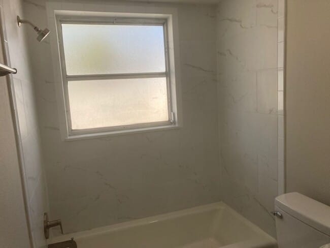 Building Photo - Islands Community Condo