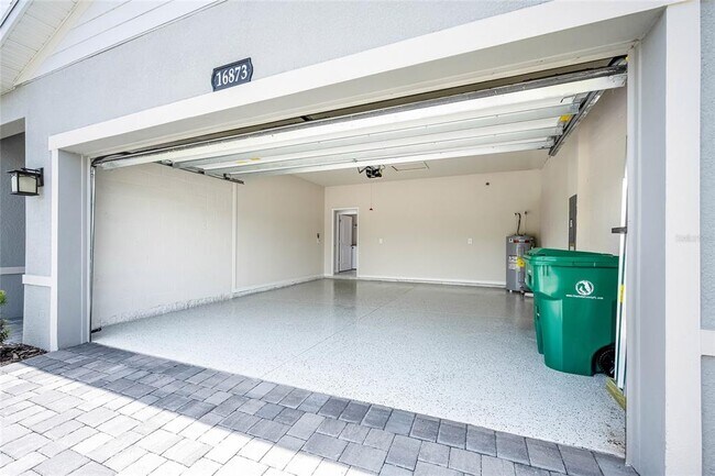Building Photo - 16873 Castoro Dr
