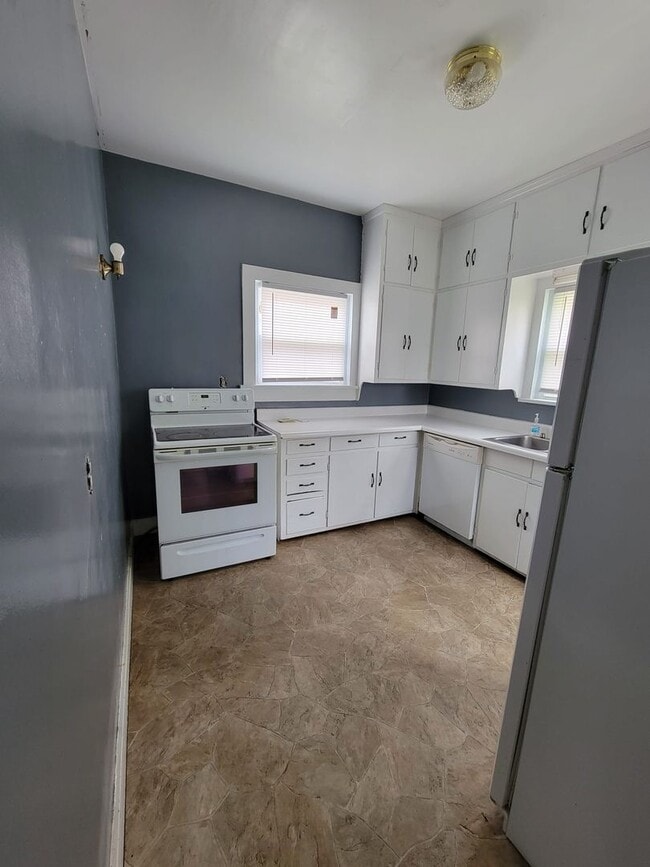 Building Photo - 542 Haller St
