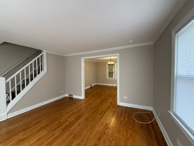 Building Photo - 1000 E Touhy Ave