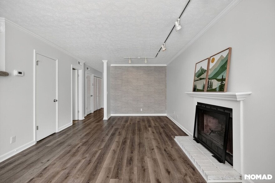 Building Photo - 288 Donna Dr