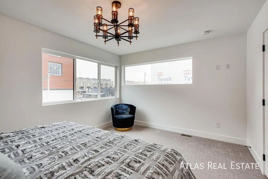 Building Photo - 1230 25th St