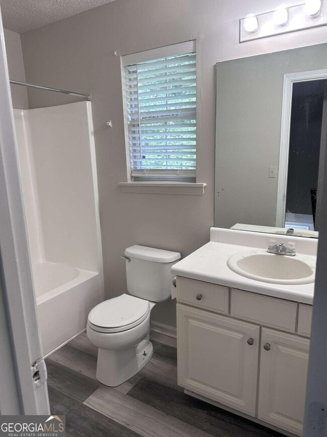 Building Photo - 714 Fernstone Trail