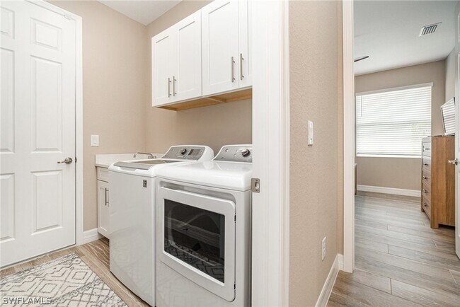 Building Photo - 15278 Blue Bay Cir