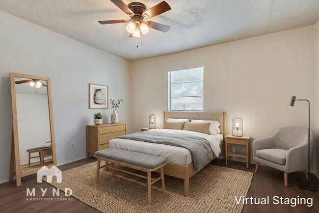 Building Photo - 3237 Chalmette Ct
