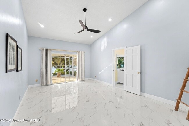 Building Photo - 662 Rossmoor Cir