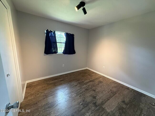 Building Photo - 7451 Crill Ave