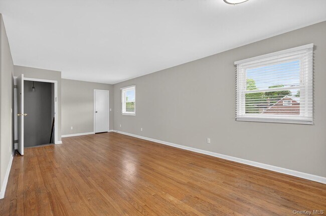 Building Photo - 68 Graywood Rd