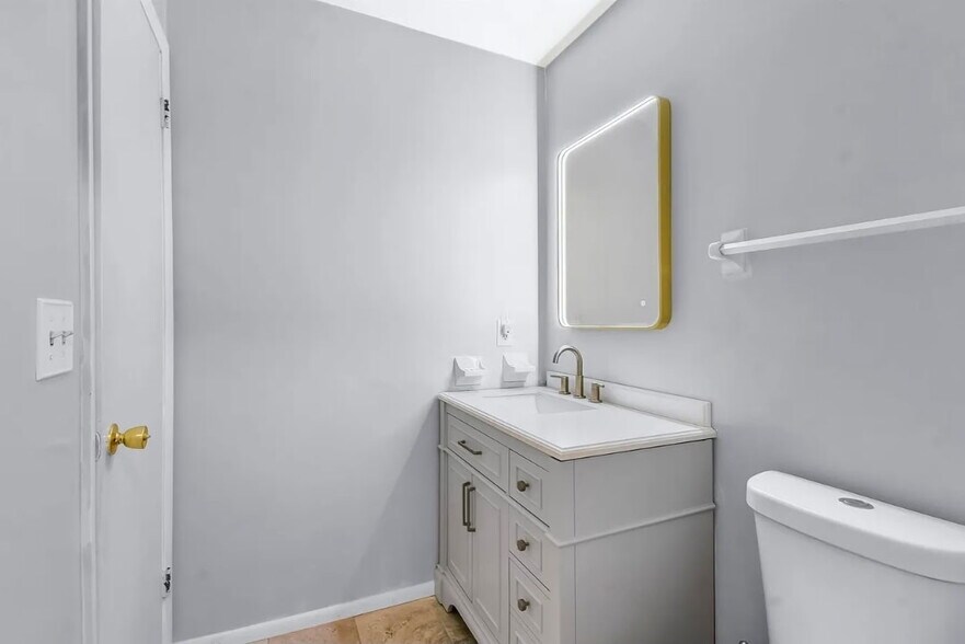 Building Photo - 101 Vista Lagoon Ct