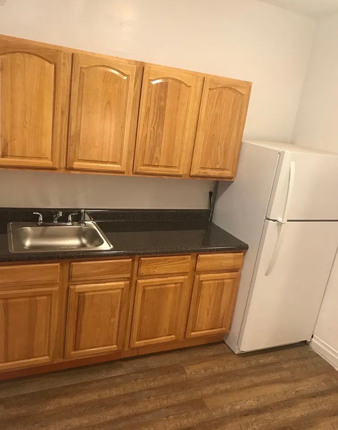 Building Photo - 214 Glenwood Ave