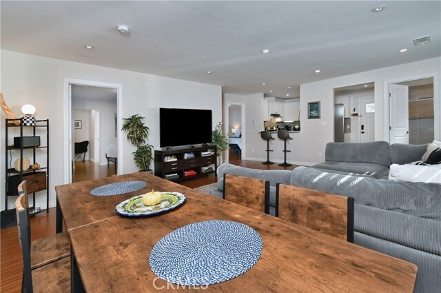 Building Photo - 4133 Irving Pl