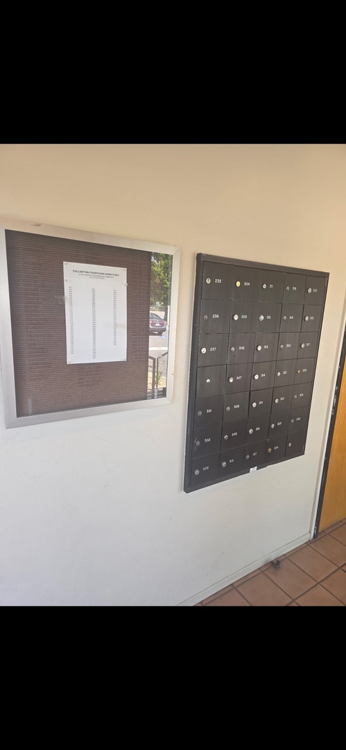 Building Photo - Senior living condo