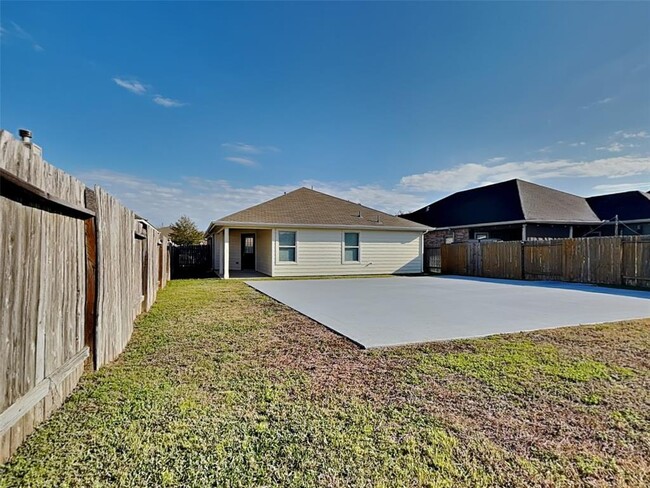 Building Photo - 308 Country Crossing Cir