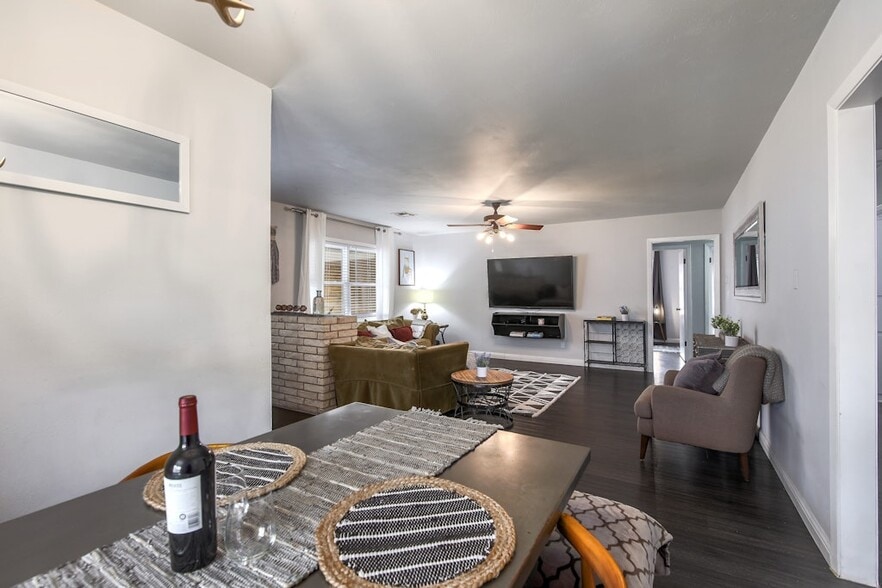 Building Photo - 6004 Libyan Dr