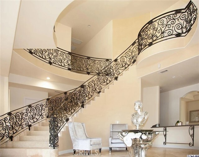 Building Photo - 10062 Valley Circle Blvd