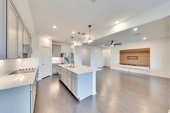 Building Photo - 17728 Zinfandel Dr