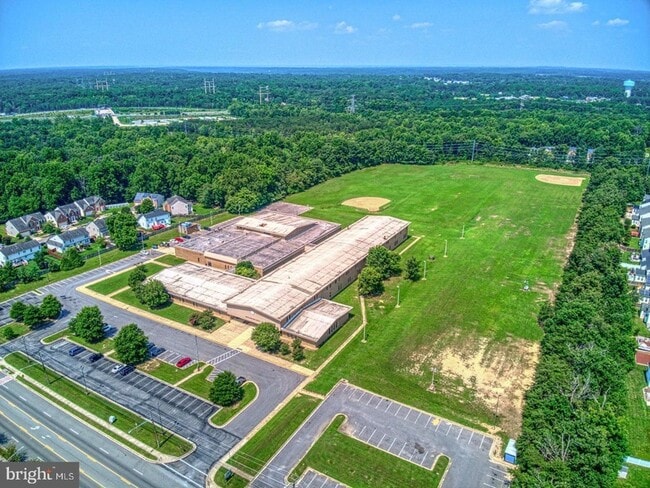 Building Photo - 8314 Sunnybrook Ct