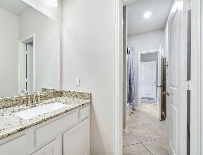 Building Photo - 3441 Stablewood Grove Ln