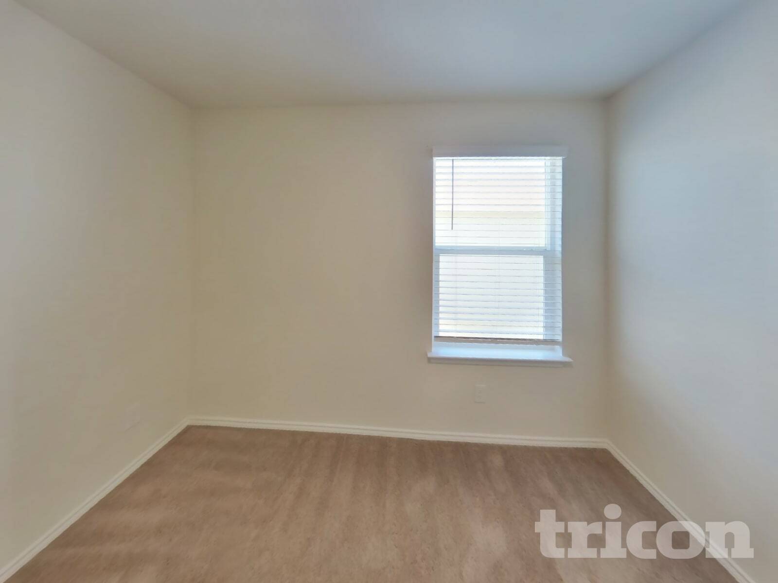 Building Photo - 13215 Winemaker Dr