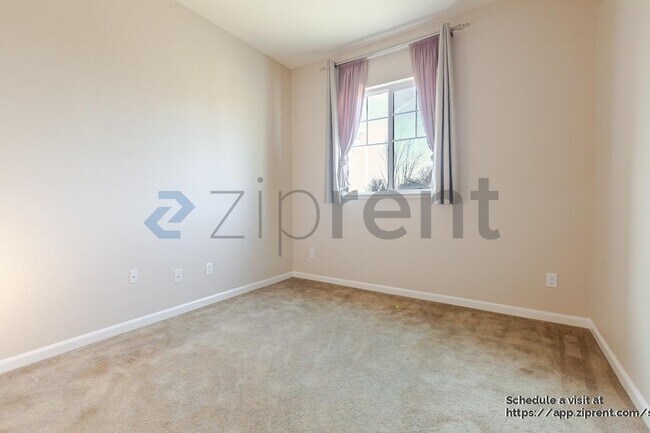 Building Photo - 681 Ringneck Ct