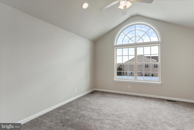 Building Photo - 9 Delano Dr