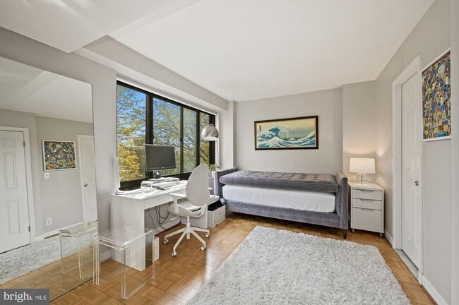 Building Photo - 1077 30th St NW