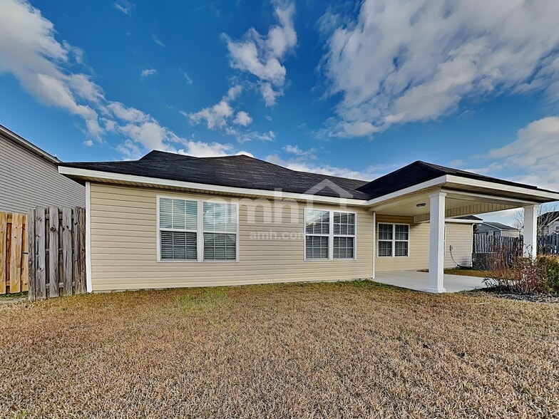 Building Photo - 48 Telford St