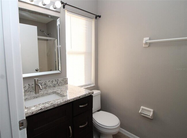 Building Photo - 903 S Disston Ave