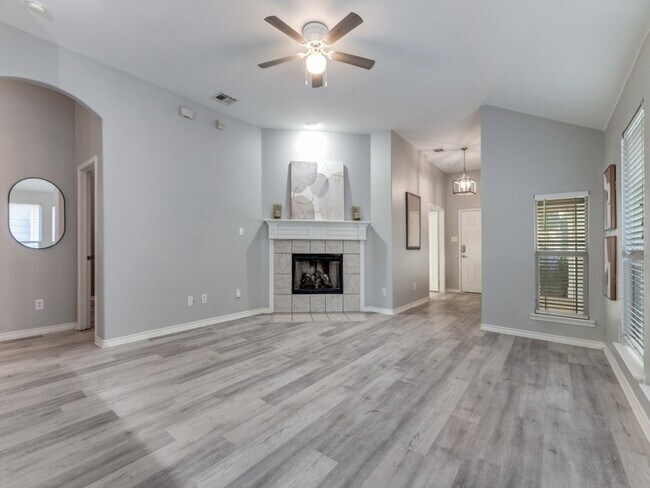 Building Photo - 1636 Spanish Moss Wy