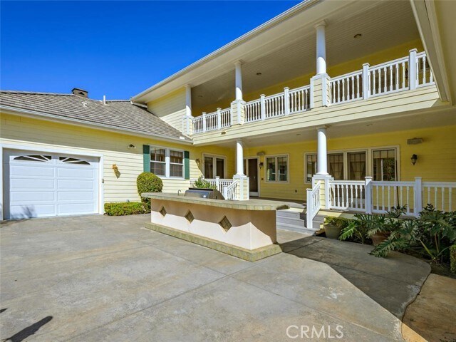 Building Photo - 27350 Cypress St