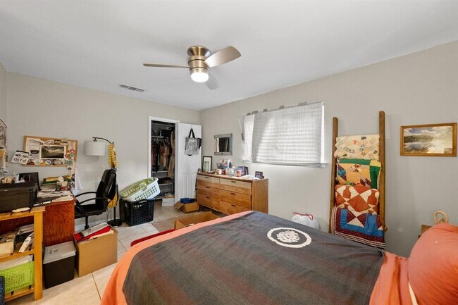 Building Photo - 12817 Hymeadow Dr