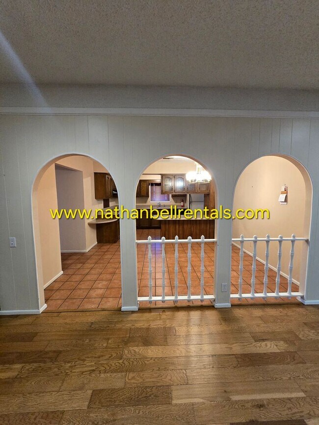 Building Photo - 3415 Vagas Dr