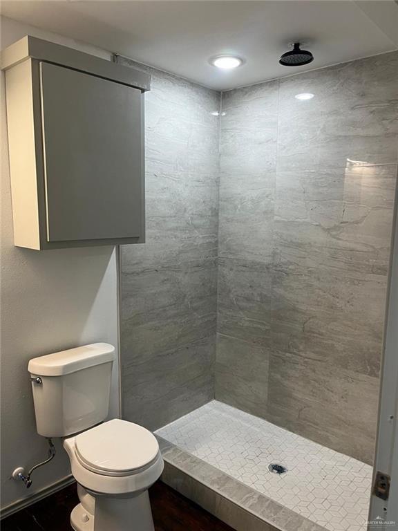 Building Photo - 18 Miller Ave