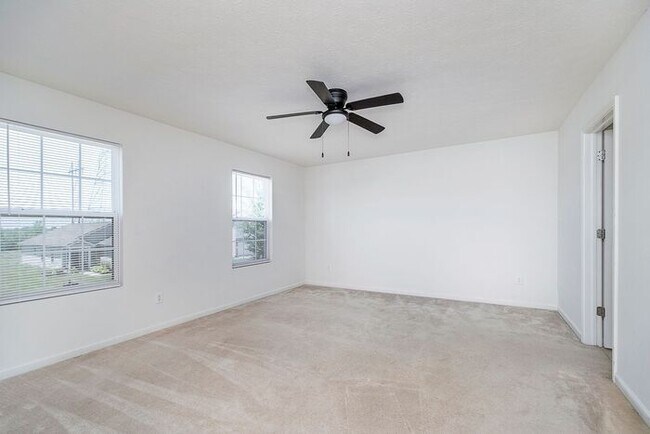 Building Photo - Spacious 3 Bed 2.5 Bath Home in Parks at W...