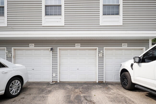 Building Photo - 1229 Nova Ct