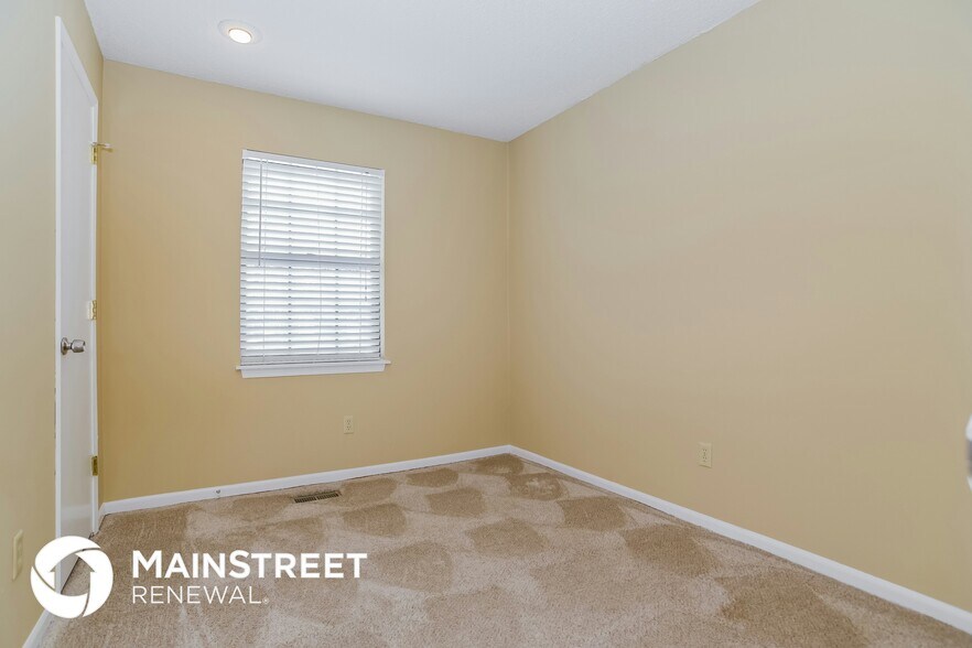 Building Photo - 1126 E Elizabeth St